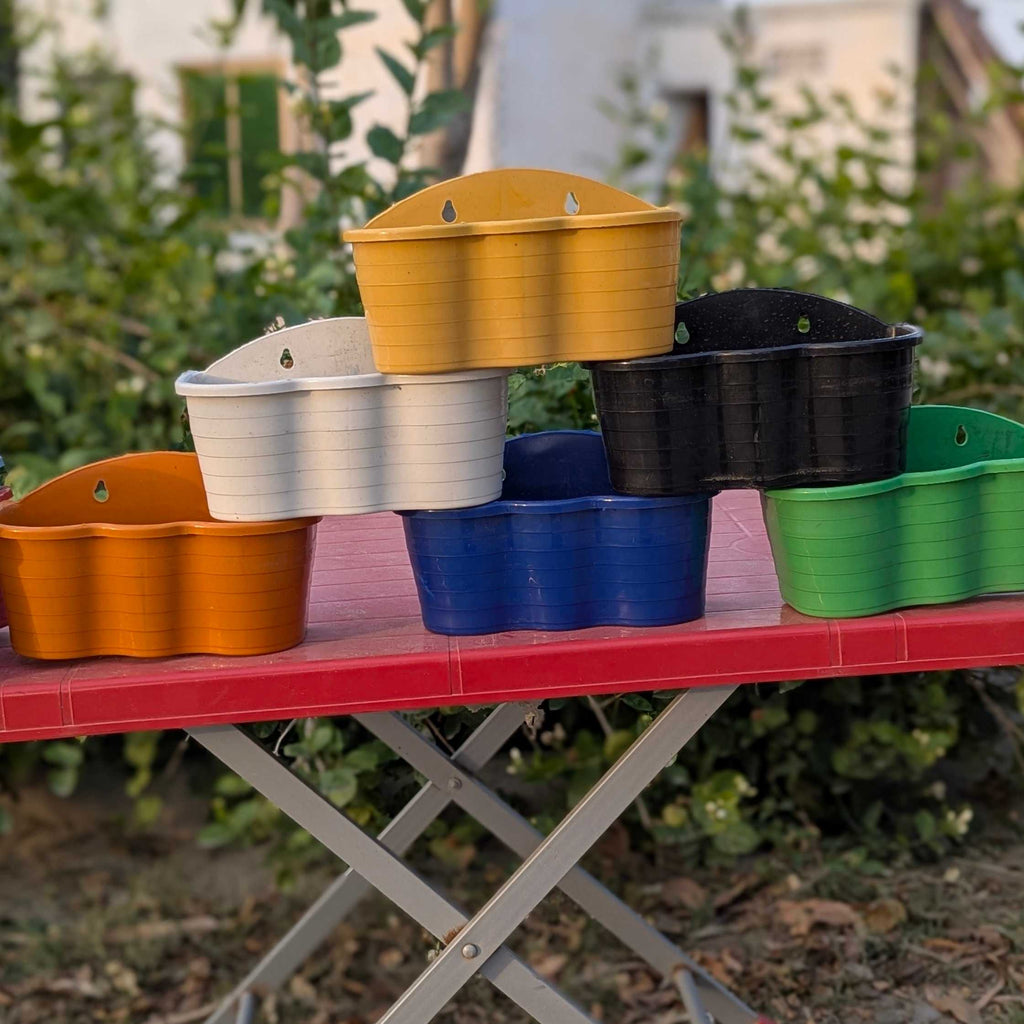Big Wave design wall pot's